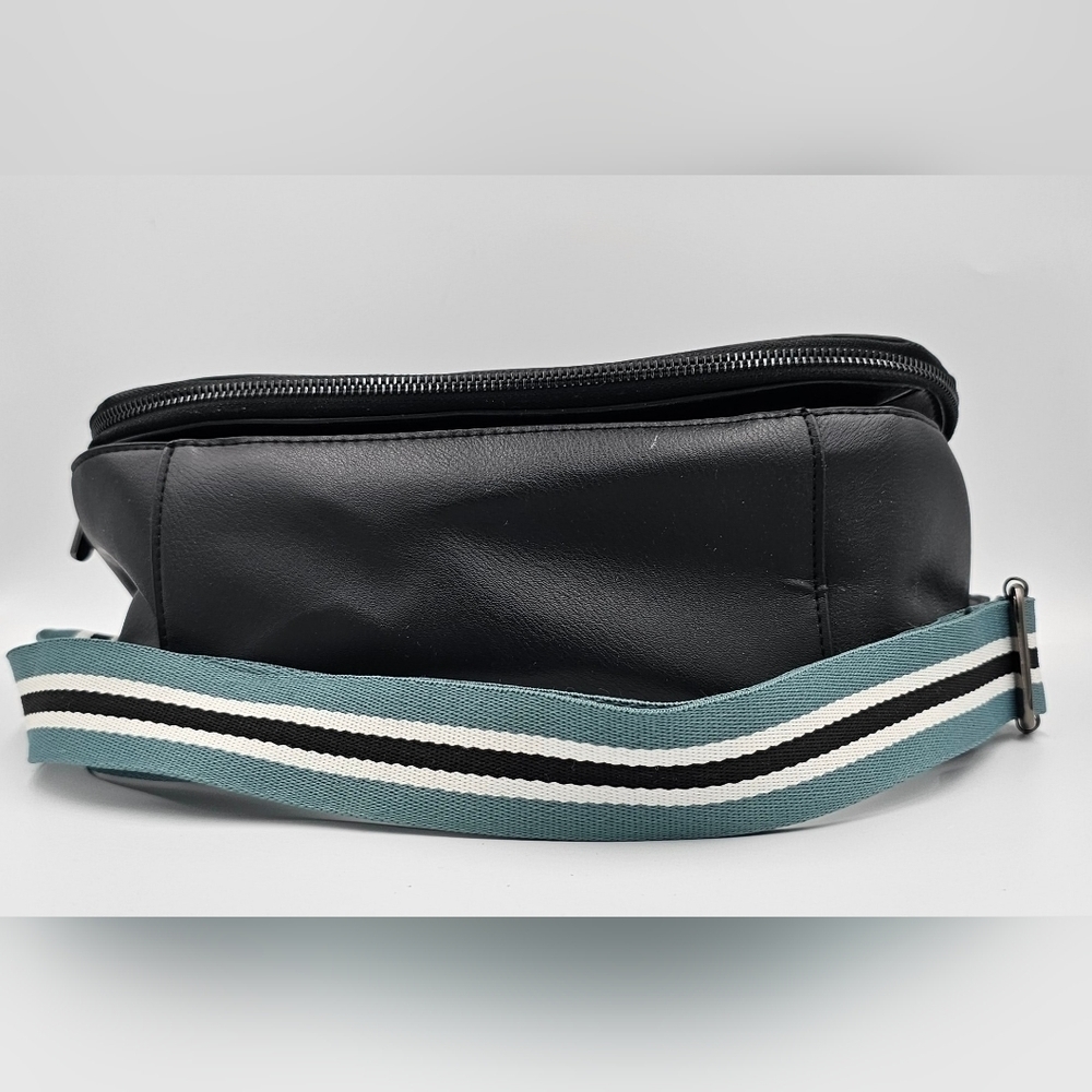ADRIENNE VITADINNI Black messenger bag with adjustable strap - Picture 3 of 16